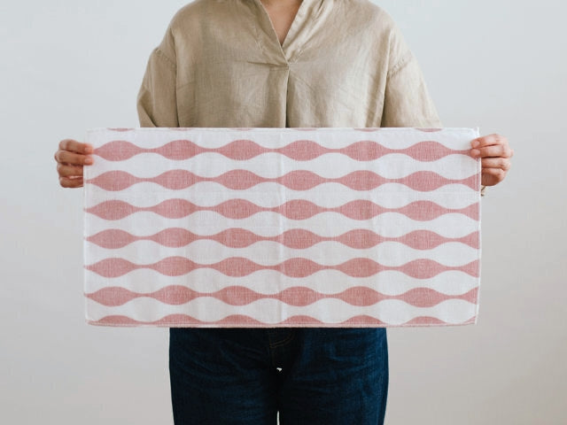 Hirali Japanese Dish cloth, made from 100% cotton. Made in Sakai city, Osaka. Available at Toka Ceramics.