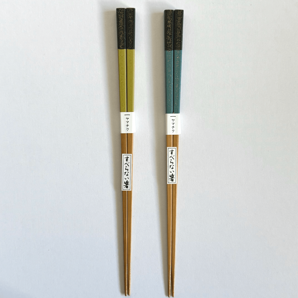 Yamachiku bamboo chopsticks Kinsha in blue. Handcrafted in Kumamoto, Japan. Available at Toka Ceramics.