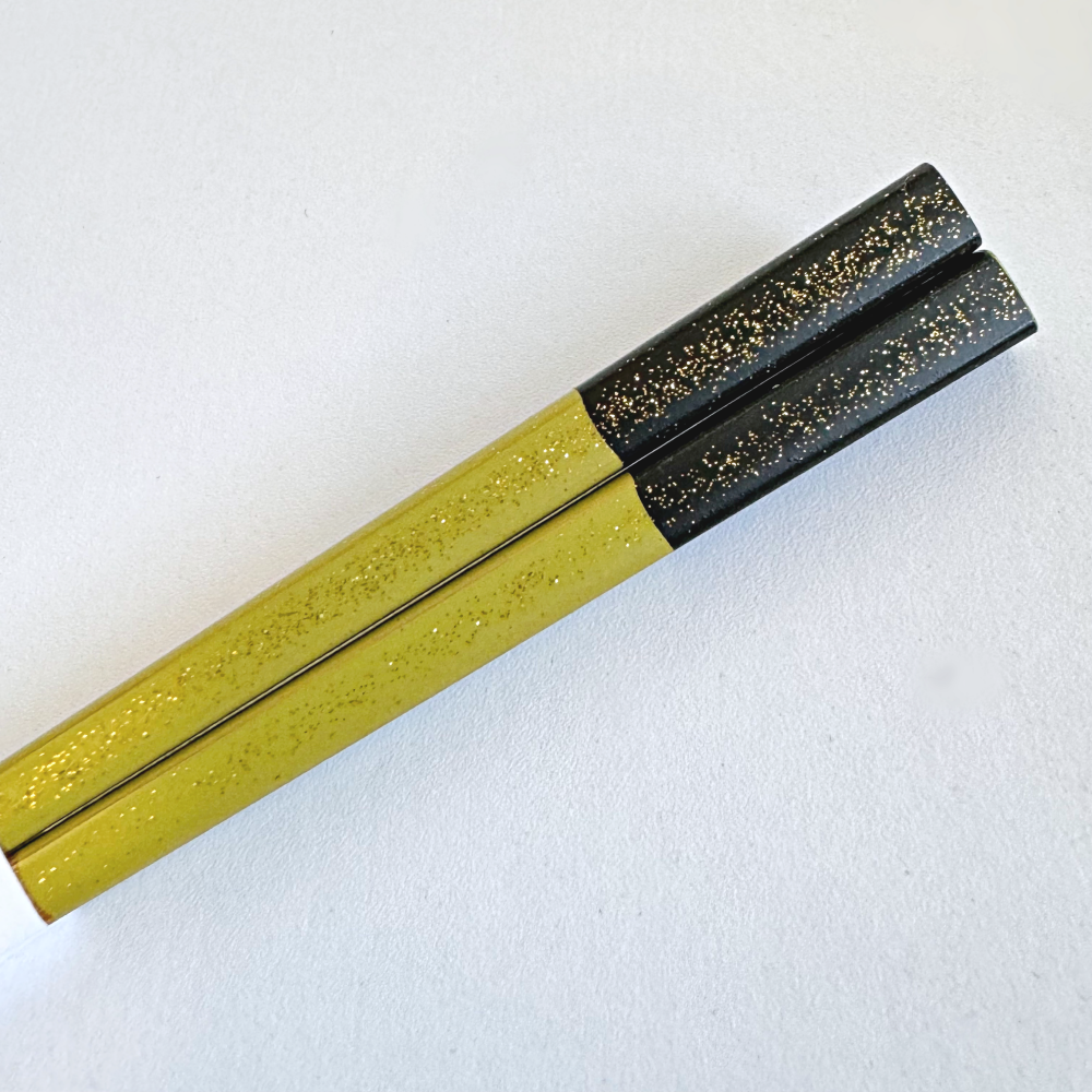 Yamachiku bamboo chopsticks in mustard colour. Handcrafted in Kumamoto, Japan. Available at Toka Ceramics.