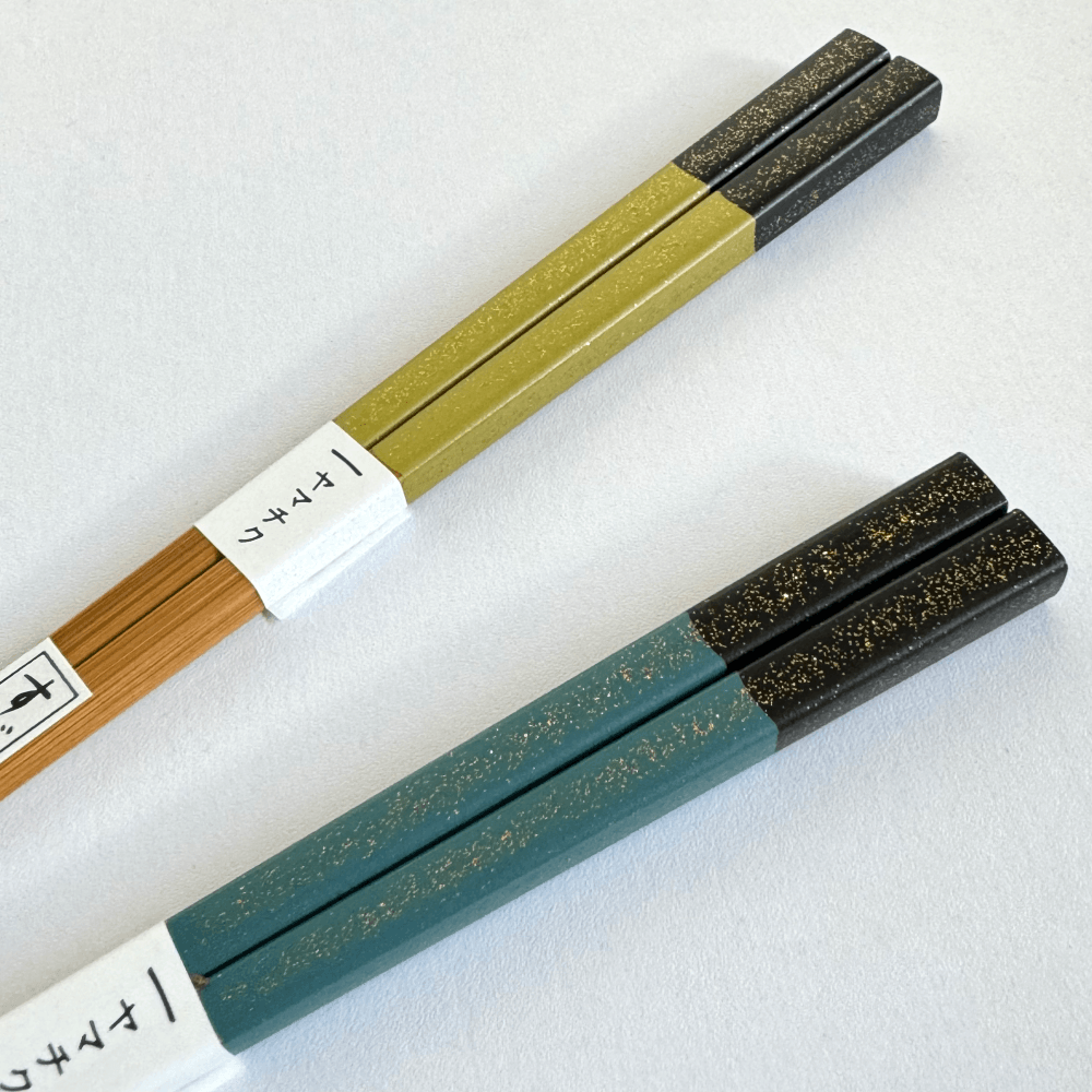 Yamachiku bamboo chopsticks Kinsha in blue. Handcrafted in Kumamoto, Japan. Available at Toka Ceramics.