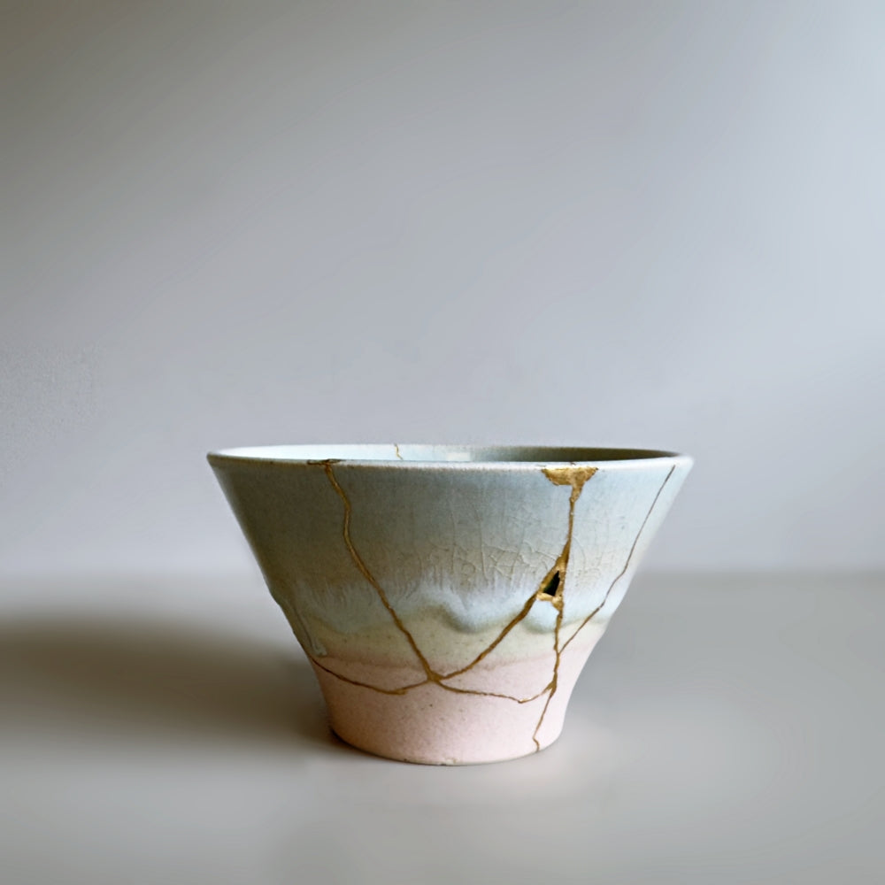 Yobitsugi - Soribachi Pastel Blue & Pink (M)