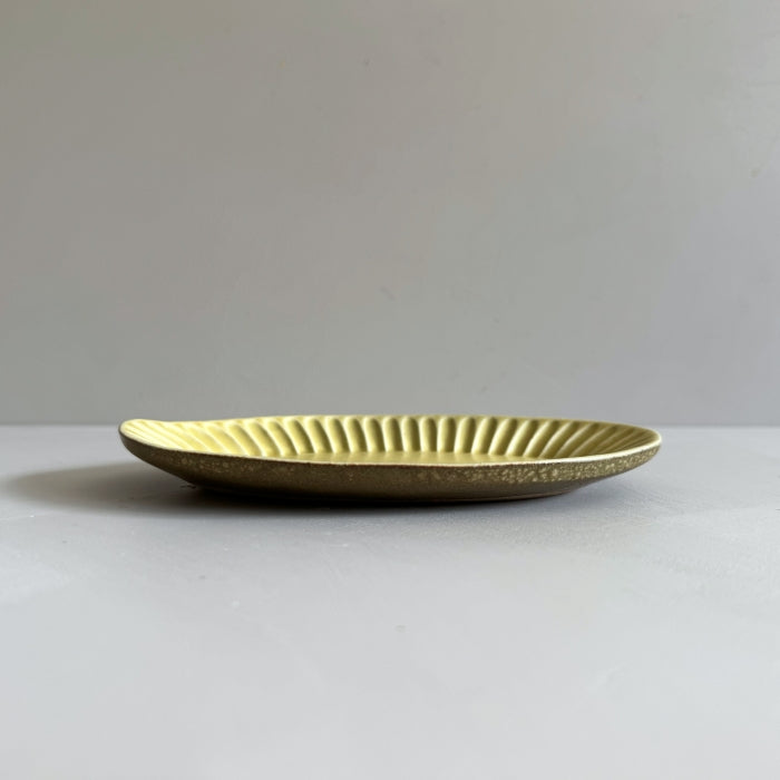 Shoyogama Shinogi Oval plate in Yuzu Glaze. Handcrafted in Hyogo Prefecture. Tamba ware. Available at Toka Ceramics.