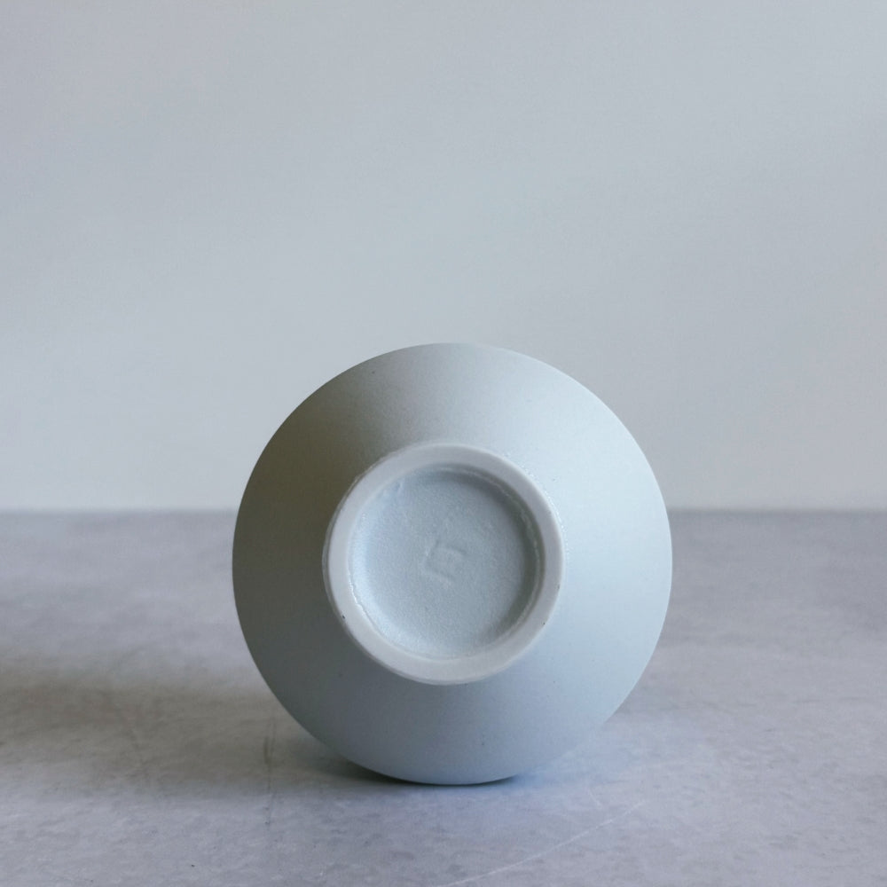 Frustum Tea Cup - Shiroai yū (白藍釉)