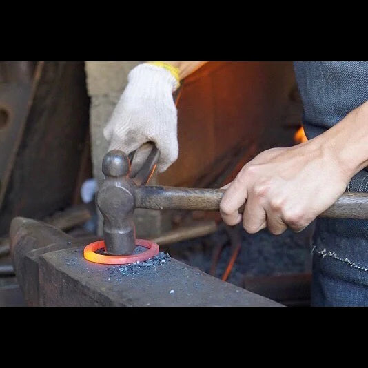 Iron Candle Holder (for 7–12cm candles)