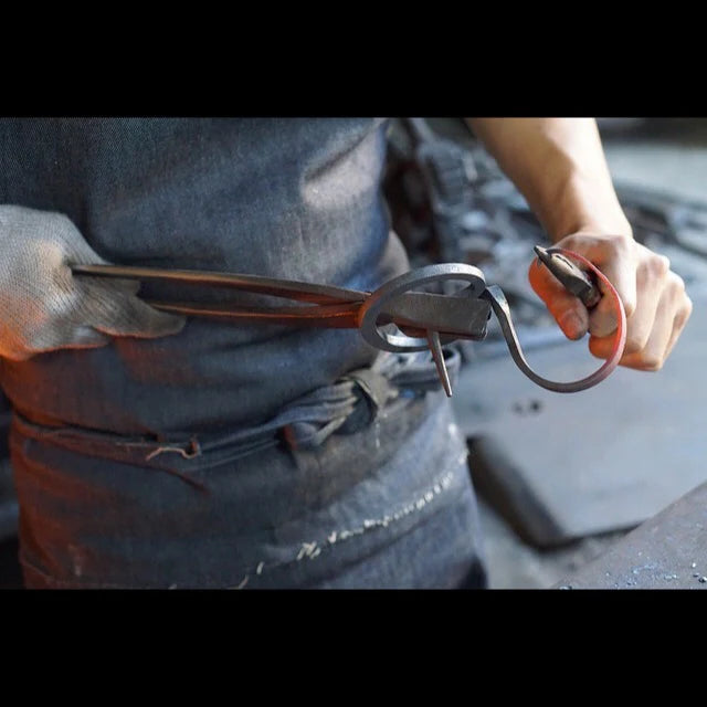 Iron Candle Holder (for 7–12cm candles)