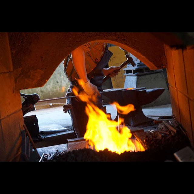 Iron Candle Holder (for 7–12cm candles)